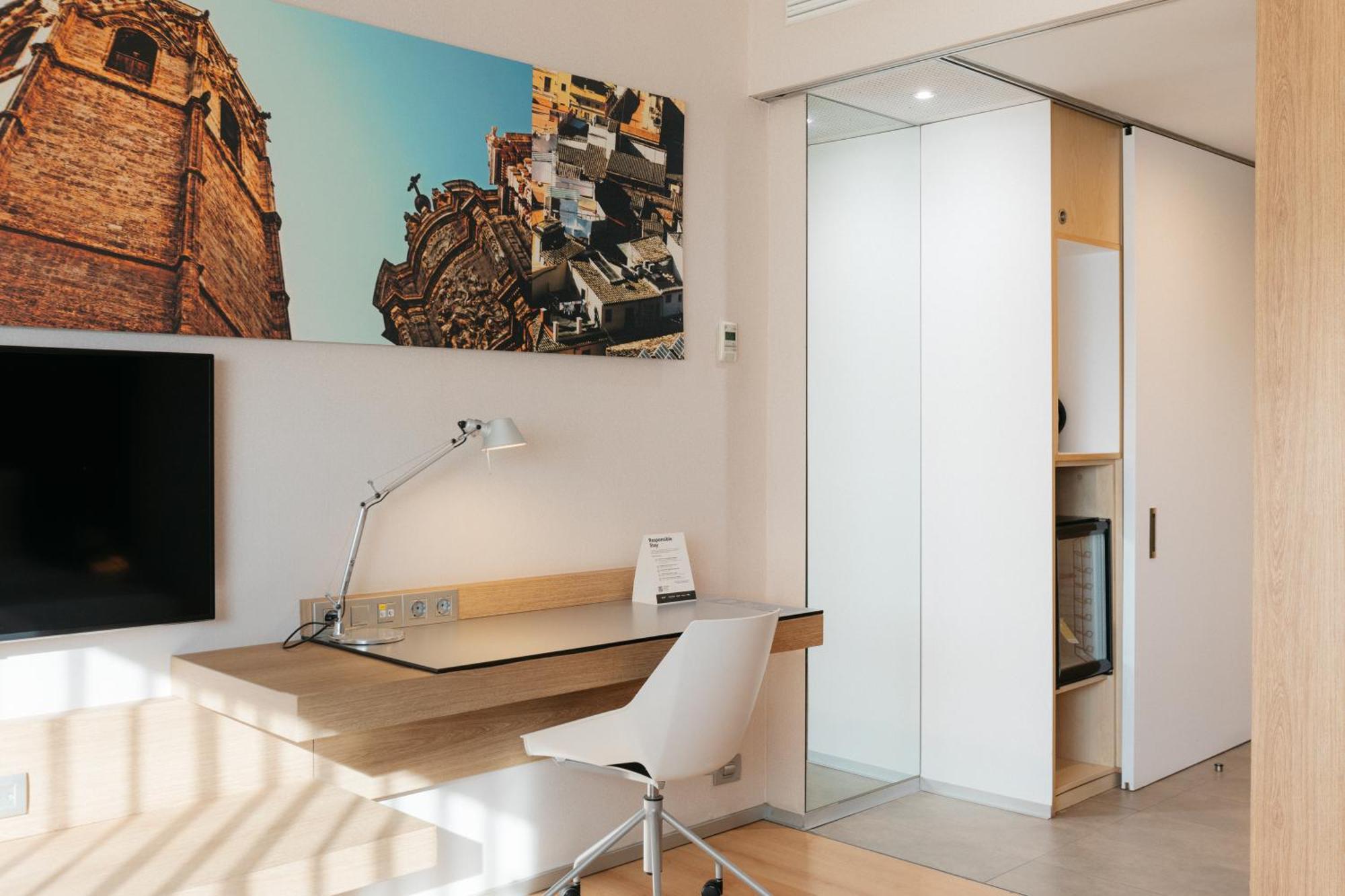 Barcelo Valencia Hotel Екстериор снимка